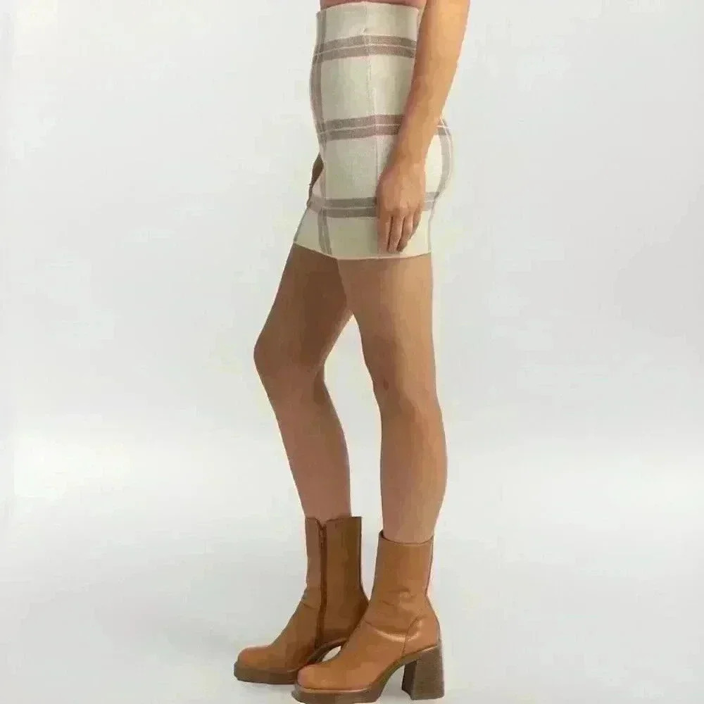 Tillys Full Tilt Plaid Sweater Skirt Cream Combo Medium Mini Skirt